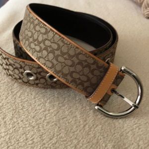 Coach belt